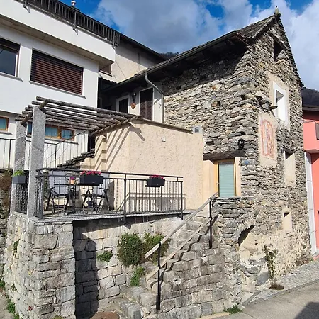 Casa de Férias Rustico 'casa Lupi' Gordola